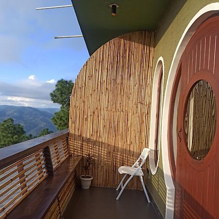 Himalayan Hobbit House Hotel Almora Exterior photo