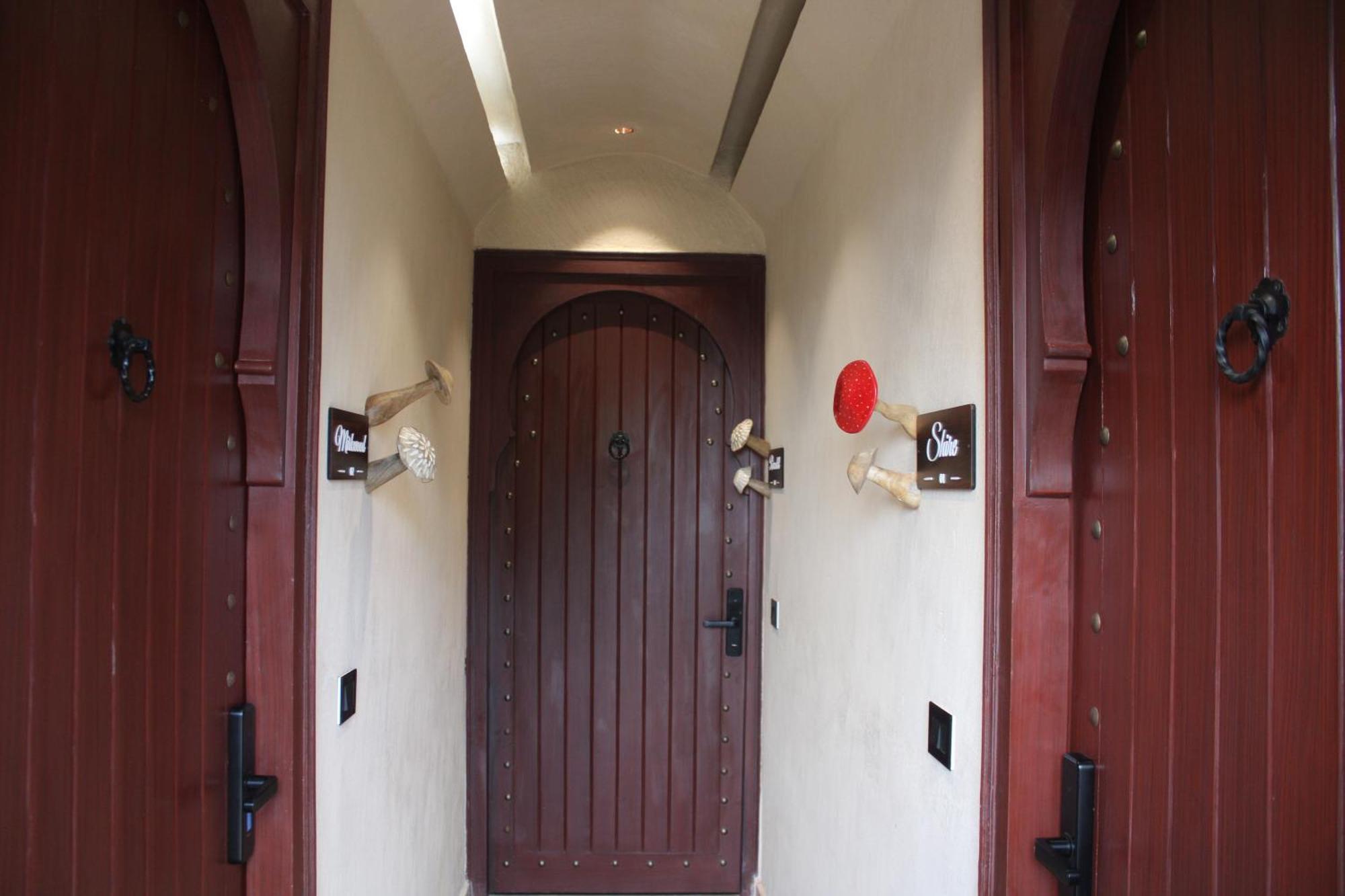 Himalayan Hobbit House Hotel Almora Exterior photo
